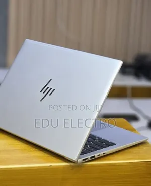 New Laptop HP EliteBook 830 G9 16GB Intel Core i7 SSD 512GB