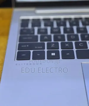 New Laptop HP EliteBook 830 G9 16GB Intel Core i7 SSD 512GB