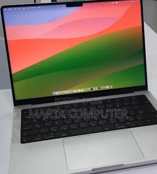 New Laptop Apple MacBook Pro 2024 M4 Pro 16GB Apple M4 Max SSD 512GB