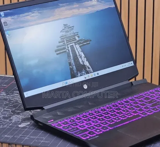 New Laptop HP Pavilion 15 8GB AMD Ryzen 5 SSD 512GB