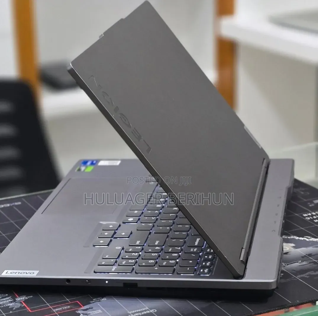 New Laptop Lenovo Legion 5 24GB Intel Core i7 SSD 1T