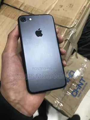 Apple iPhone 7 32 GB Black