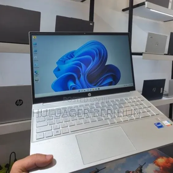 New Laptop HP Pavilion 15 16GB Intel Core i7 SSD 512GB