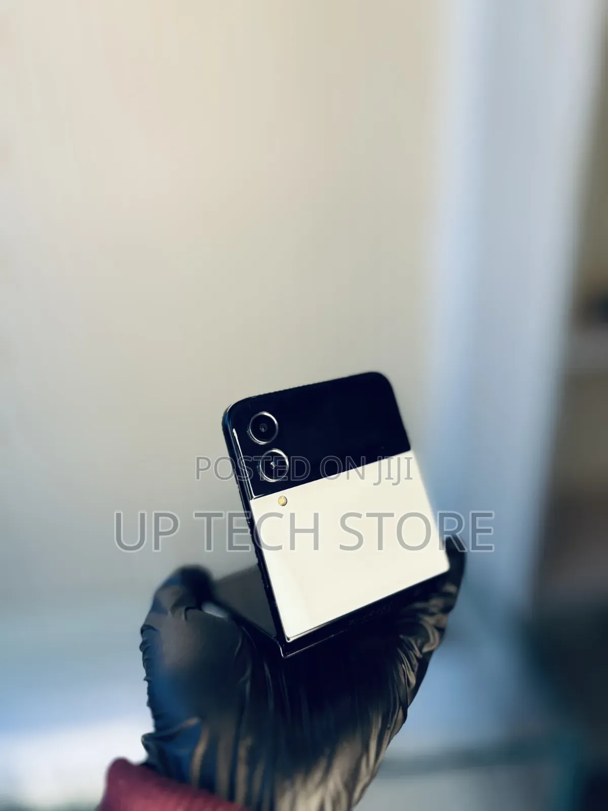 New Samsung Galaxy Z Flip4 256 GB