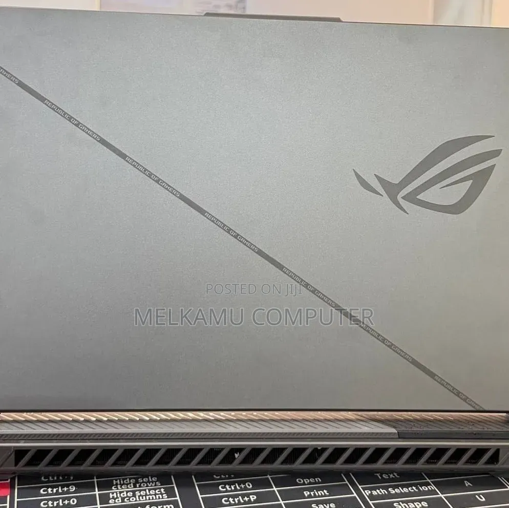 New Laptop Asus ROG Strix G16 16GB Intel Core i9 SSD 1T
