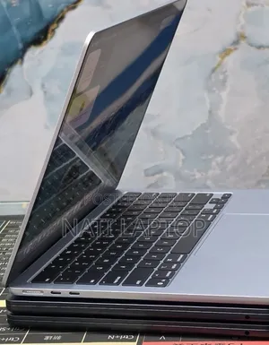 New Laptop Apple MacBook Air 2025 M4 16GB Apple M4 SSD 256GB