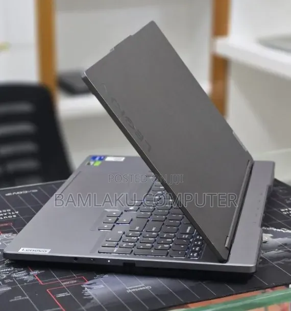 New Laptop Lenovo Legion 5 24GB Intel Core i7 SSD 1T