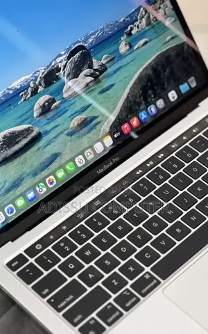 New Laptop Apple MacBook Air 2022 M2 8GB Apple M2 SSD 512GB