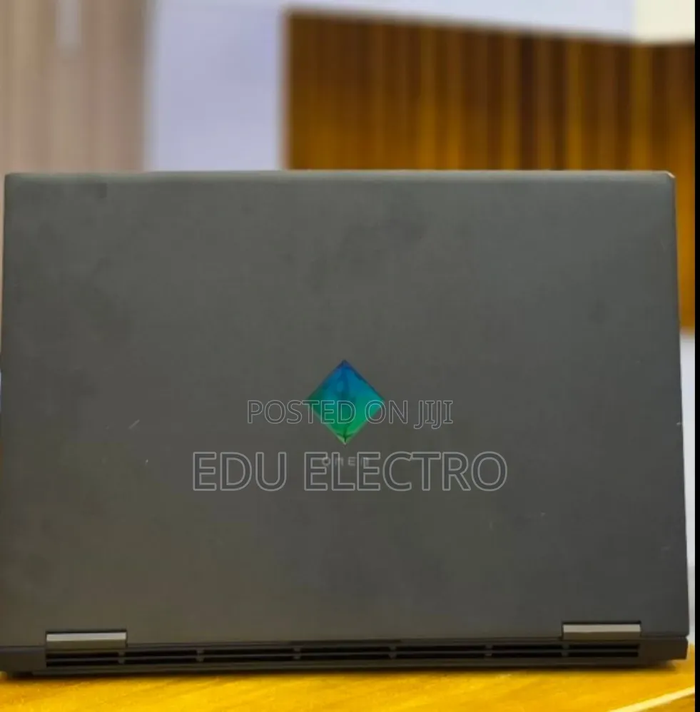 New Laptop HP Omen 15 16GB AMD Ryzen 5 SSD 512GB