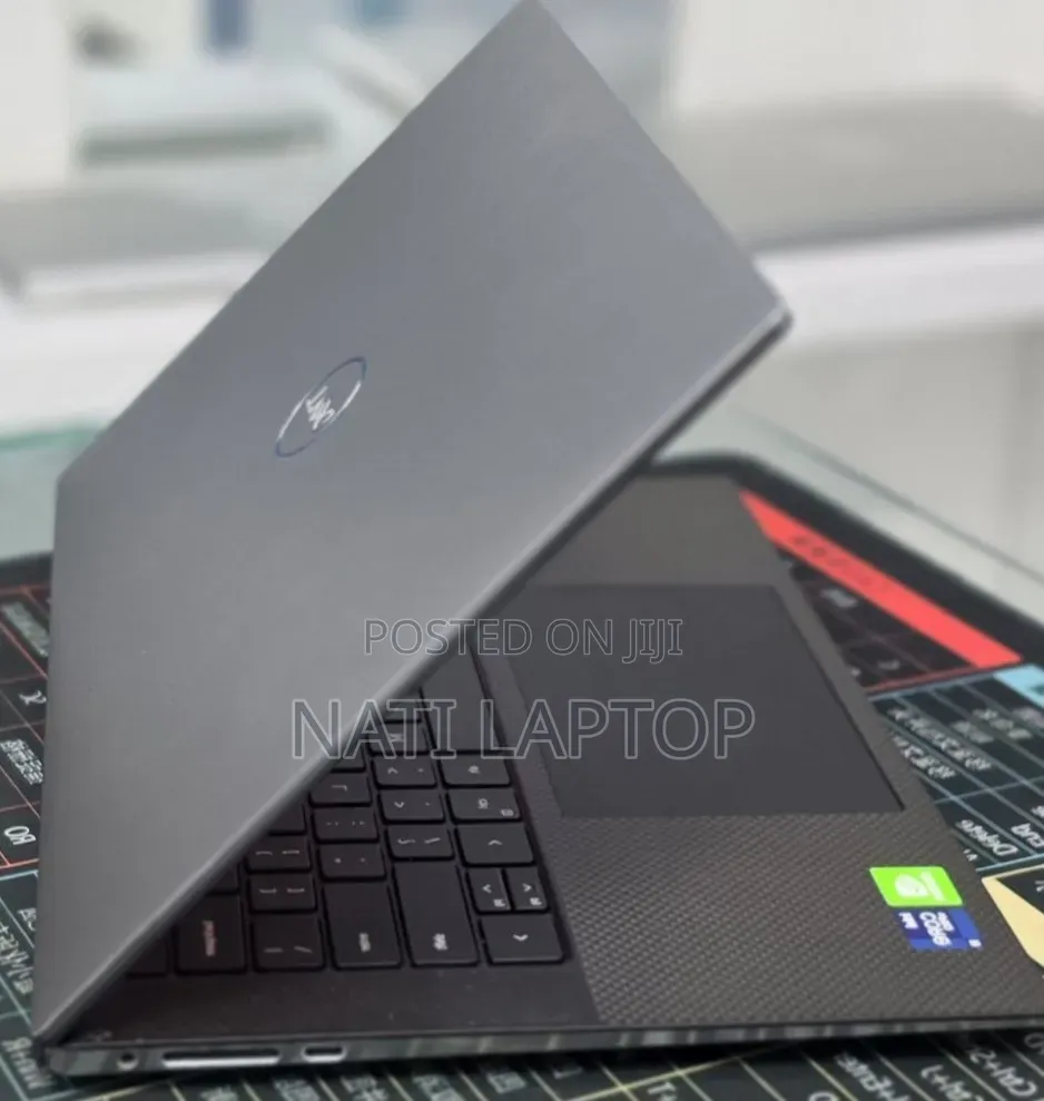 New Laptop Dell Precision 5560 16GB Intel Core i9 SSD 512GB