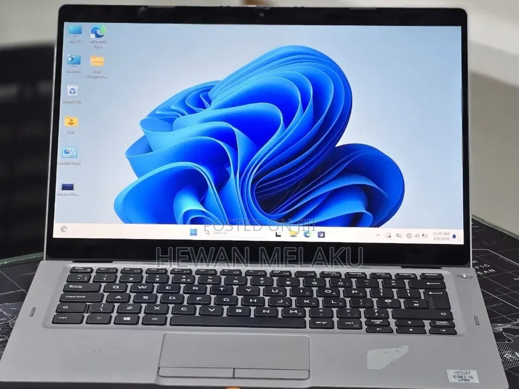 New Laptop Dell 16GB Intel Core i5 SSD 512GB