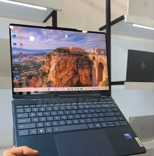 New Laptop Lenovo Yoga 9 16GB Intel Core Ultra 7 SSD 512GB
