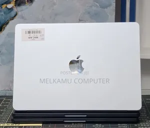 New Laptop Apple MacBook Air 2025 M4 16GB Apple M4 SSD 256GB