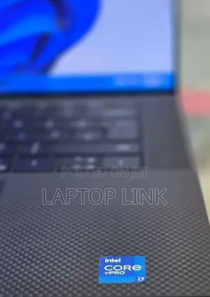New Laptop Dell Precision 5560 16GB Intel Core i7 SSD 512GB
