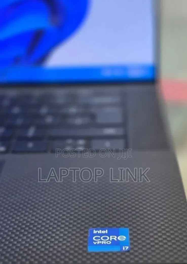 New Laptop Dell Precision 5560 16GB Intel Core i7 SSD 512GB