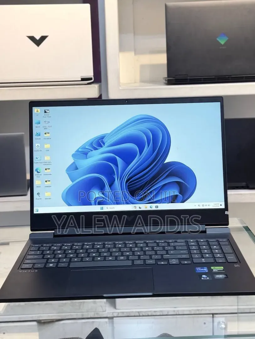 New Laptop HP Victus 16 16GB Intel Core i7 SSD 512GB