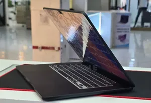 New Laptop Apple MacBook 16GB Apple M5 SSD 512GB