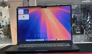 New Laptop Apple MacBook 16GB Apple M5 SSD 512GB