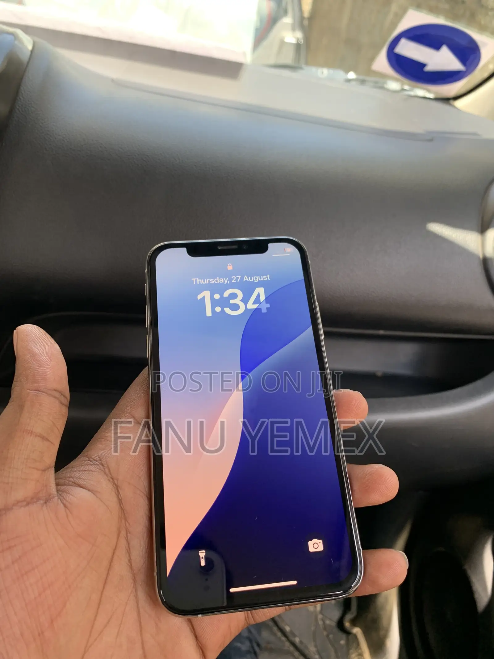 Apple iPhone XS 64 GB White