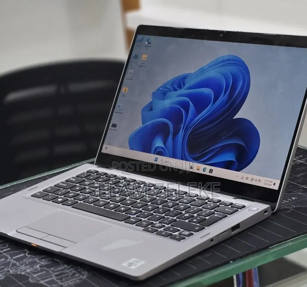 New Laptop Dell 16GB Intel Core i5 SSD 512GB