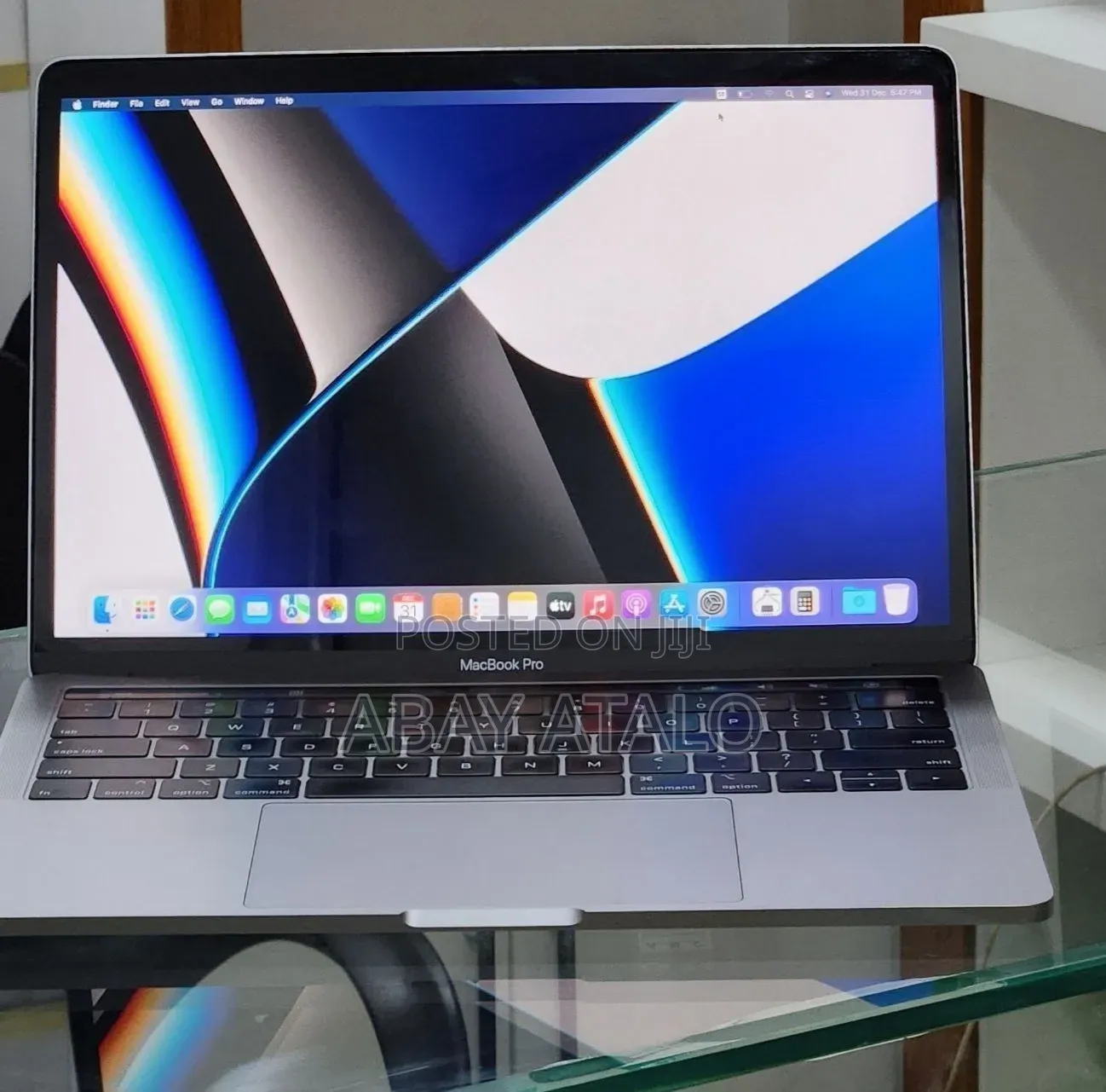 New Laptop Apple MacBook Pro 2019 16GB Intel Core i7 SSD 512GB