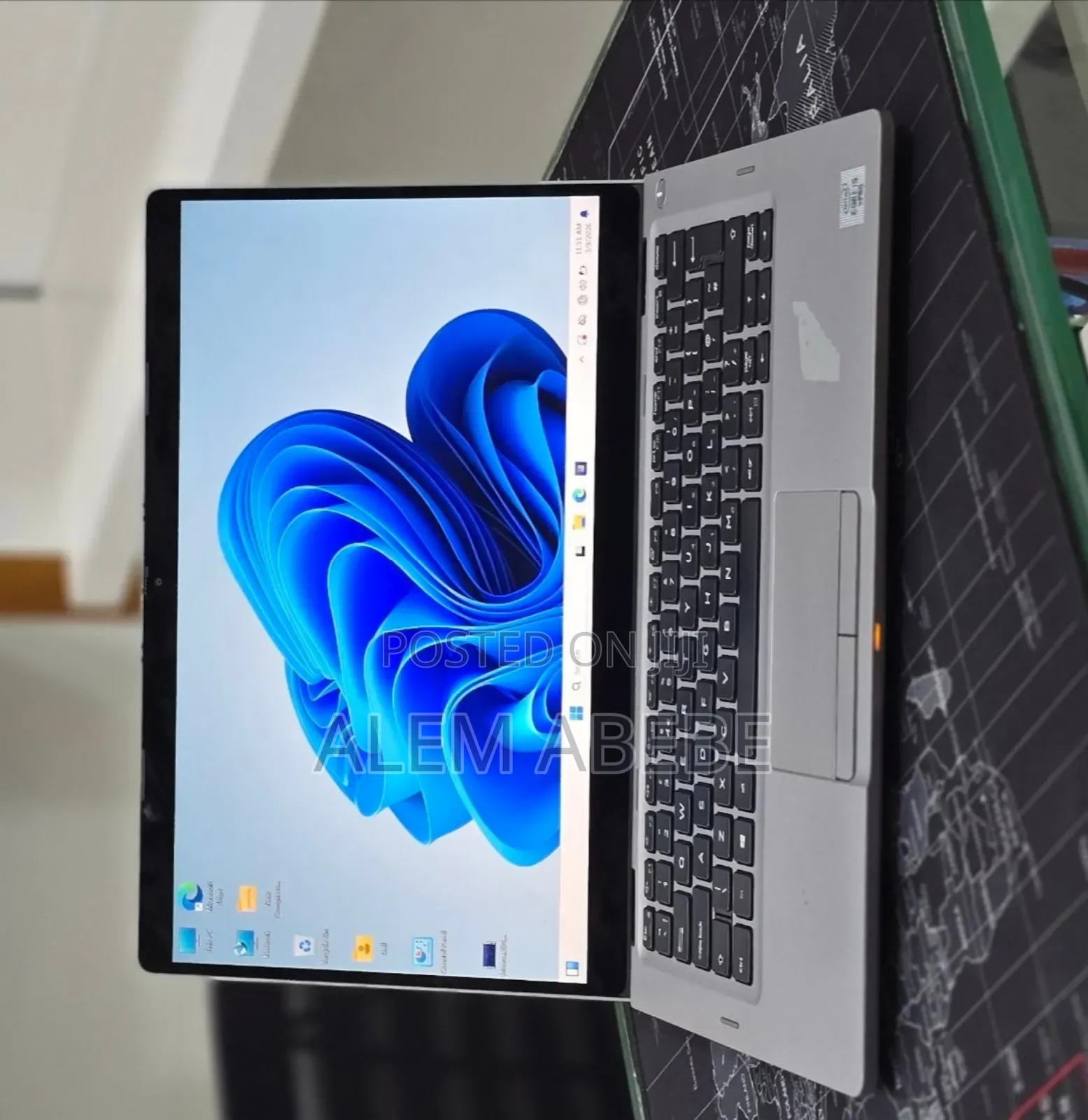 New Laptop Dell 16GB Intel Core i5 SSD 512GB