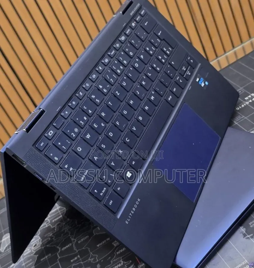 New Laptop HP Elite Dragonfly G2 16GB Intel Core i7 SSD 512GB