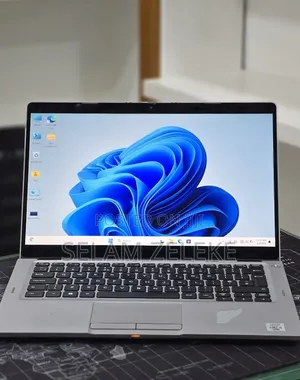 New Laptop Dell 16GB Intel Core i5 SSD 512GB