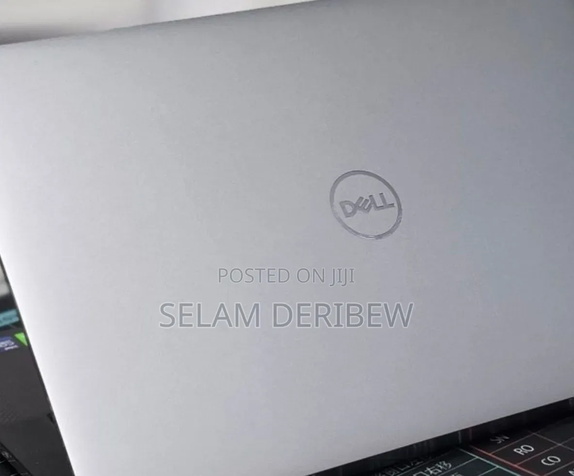 New Laptop Dell Precision 5560 16GB Intel Core i9 SSD 512GB
