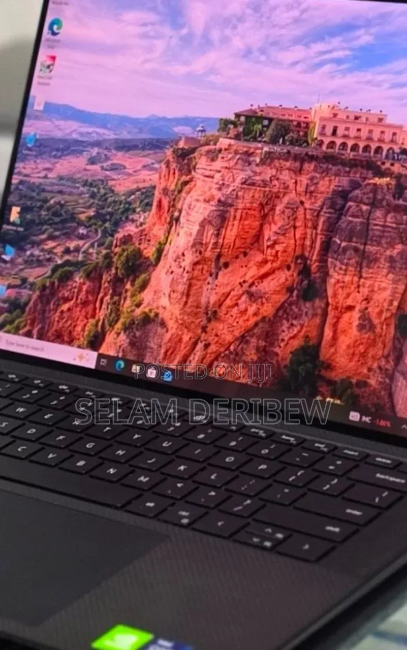 New Laptop Dell Precision 5560 16GB Intel Core i9 SSD 512GB