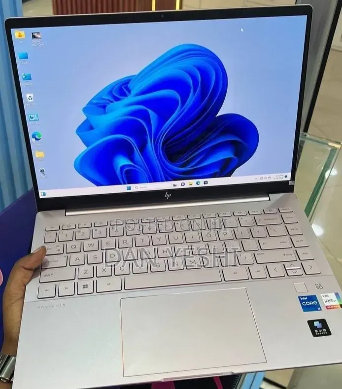 New Laptop HP Pavilion 15 16GB Intel Core i7 SSD 1T
