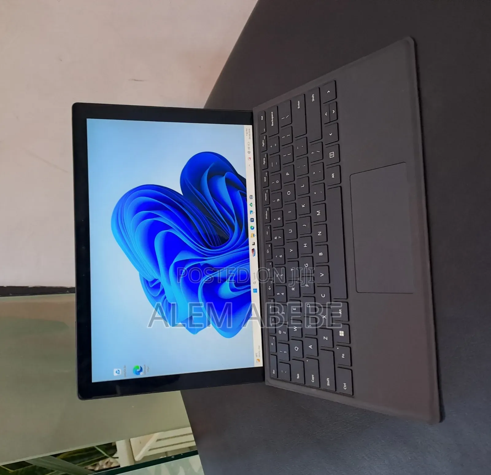 New Laptop Microsoft Surface Pro 7 16GB Intel Core i7 SSD 512GB