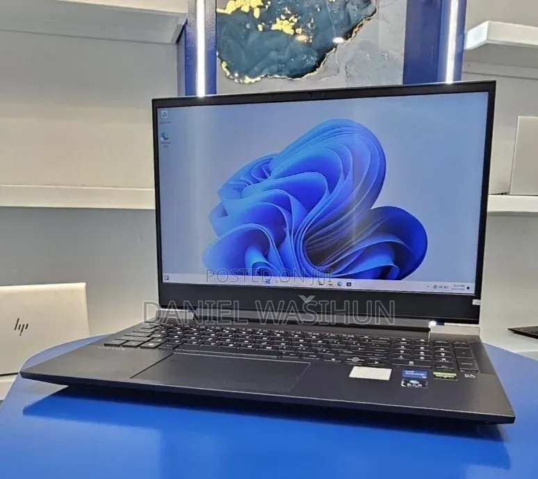 New Laptop HP Victus 16 16GB Intel Core i5 SSD 512GB