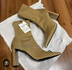 ቦ ንዳ ሂል Original Quality ጫማዎች