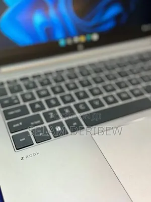 New Laptop HP ZBook 15 16GB Intel Core i7 SSD 512GB