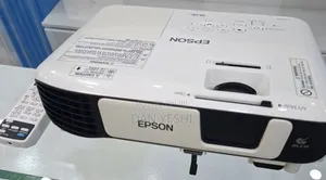 Epson Projector 
  
🌟Model Name:  EB-S41
  ✅  Has Bag and Remote