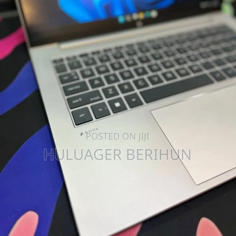 New Laptop HP ZBook 14 16GB Intel Core i7 SSD 512GB