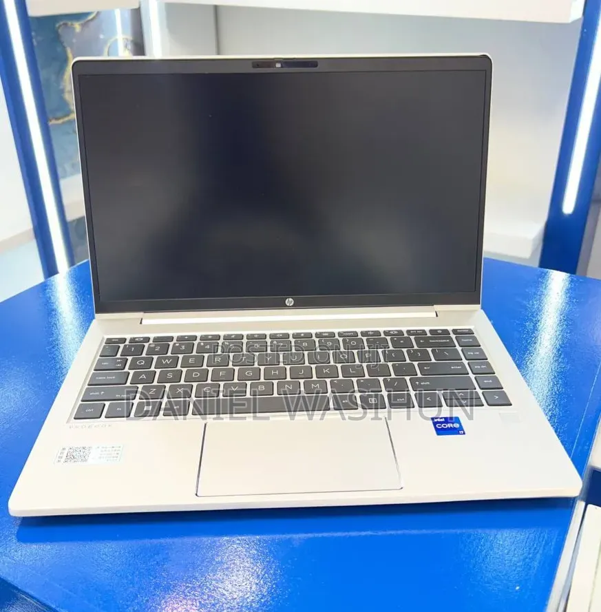 New Laptop HP ProBook 440 G10 16GB Intel Core i7 SSD 1T