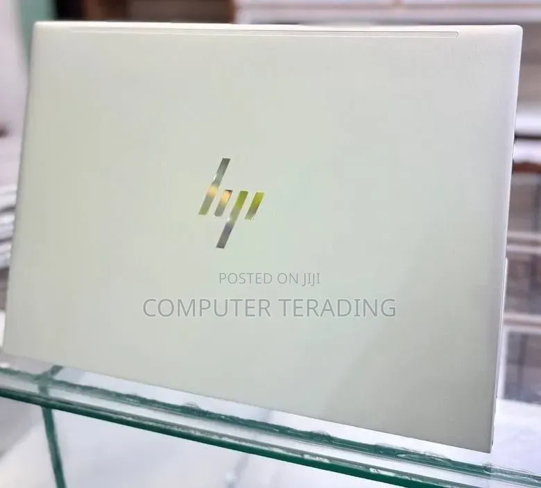 New Laptop HP EliteBook 840 G10 16GB Intel Core i7 SSD 512GB