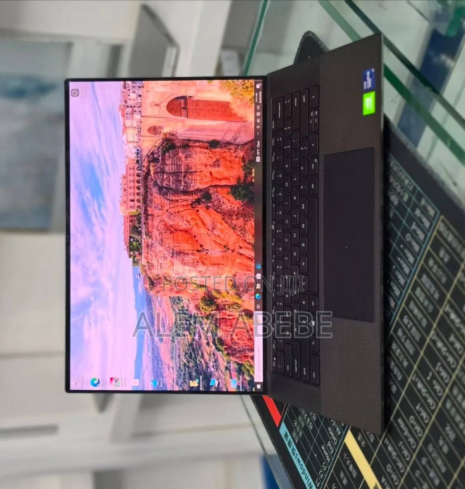 New Laptop Dell Precision 5560 16GB Intel Core i9 SSD 512GB