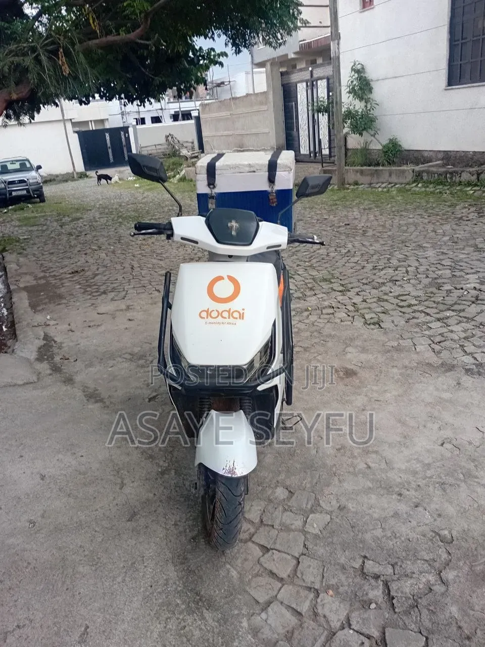 Piaggio Scooter 2023 White
