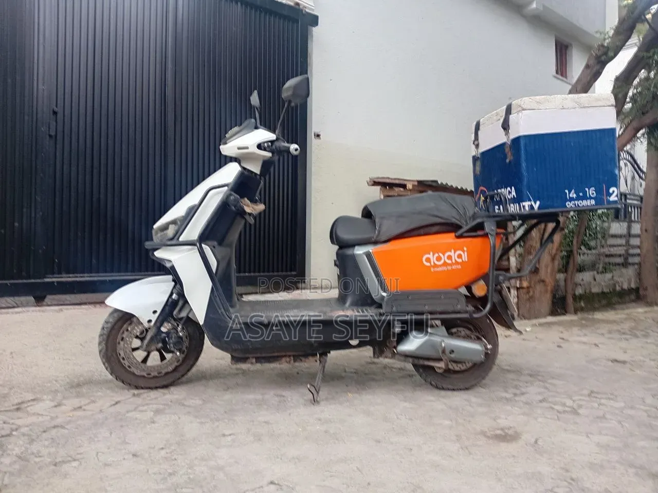 Piaggio Scooter 2023 White