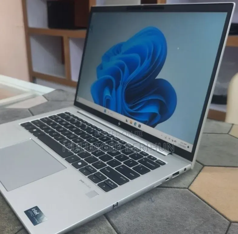 New Laptop HP EliteBook 840 G11 16GB Intel Core Ultra 7 SSD 512GB