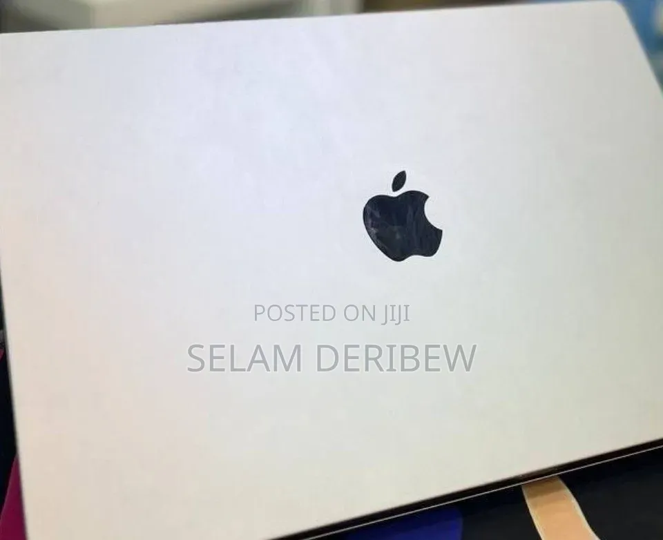 New Laptop Apple MacBook Pro 2023 M3 Pro 8GB Apple M3 Pro SSD 512GB