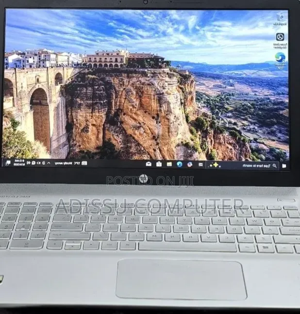 New Laptop HP Envy x360 12GB Intel Core i5 SSD 128GB