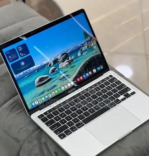 New Laptop Apple MacBook Pro 2022 M2 8GB Intel Core i7 SSD 512GB