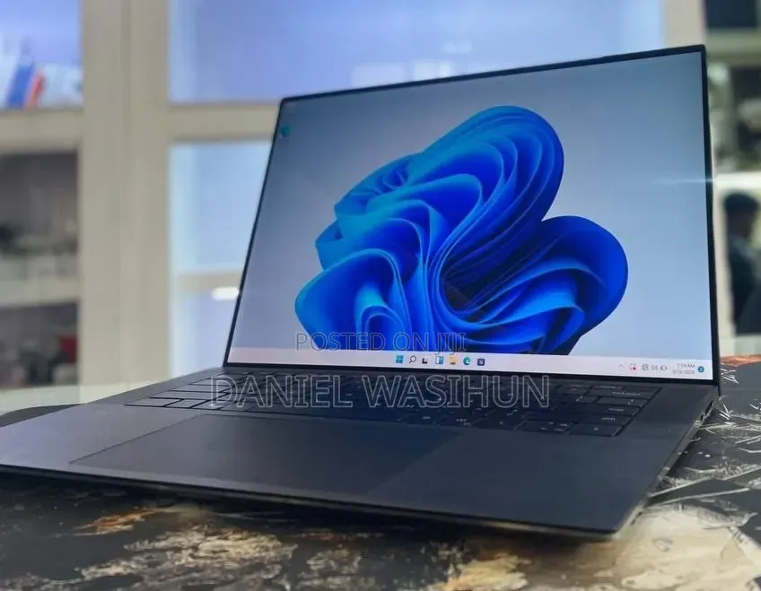 New Laptop Dell Precision 5540 16GB Intel Core i7 SSD 512GB