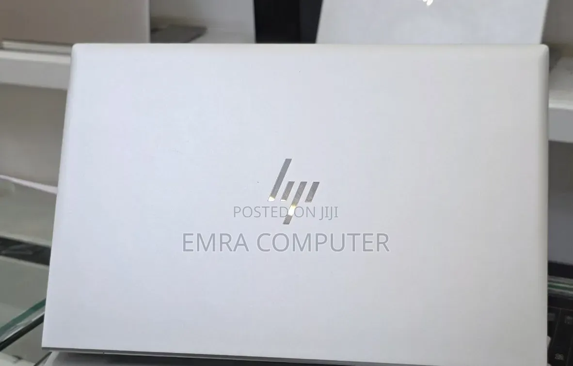 New Laptop HP EliteBook 840 G8 16GB Intel Core i5 SSD 512GB