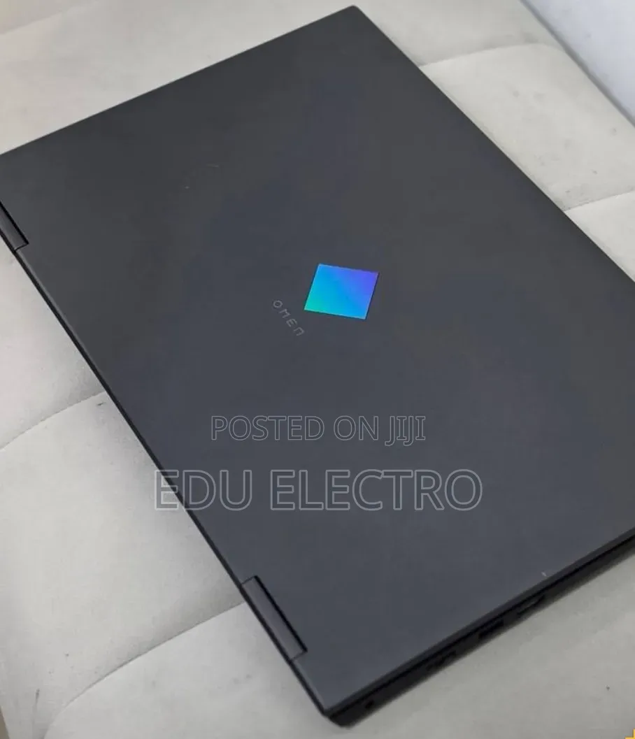 New Laptop HP Omen 15 16GB AMD Ryzen 5 SSD 512GB