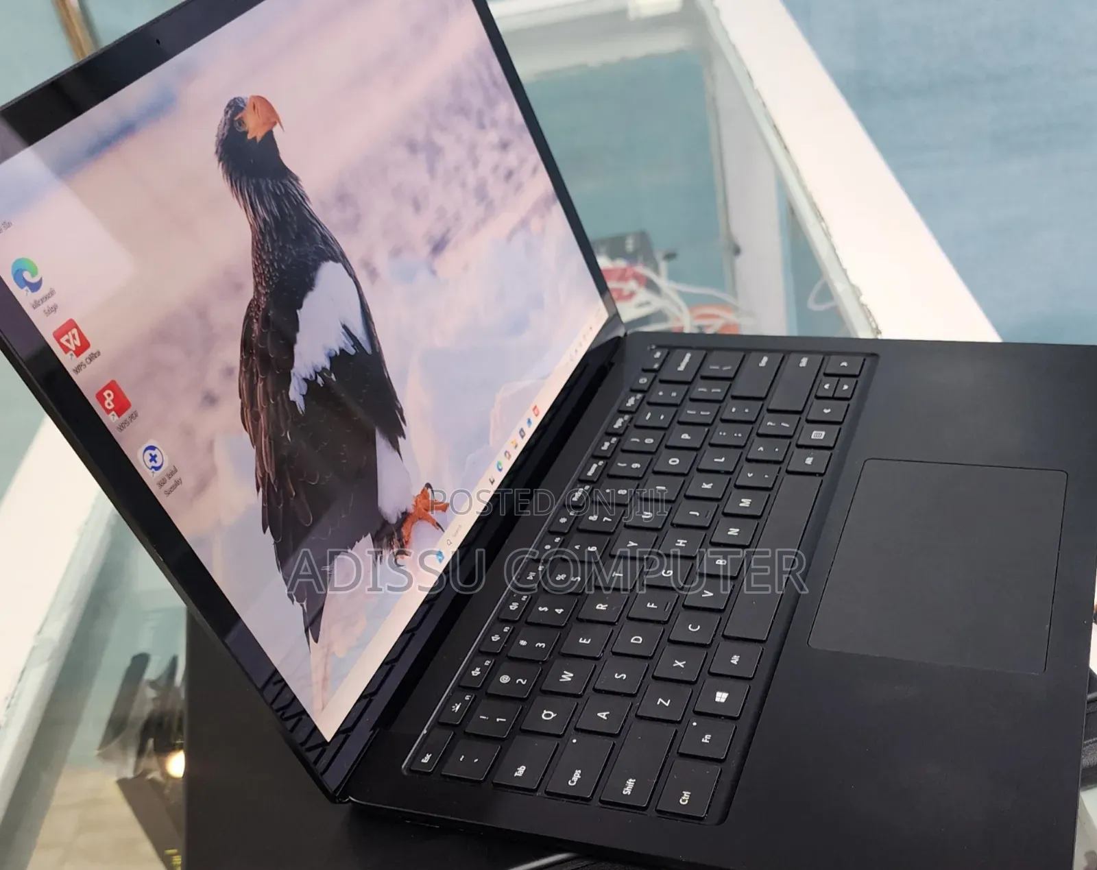New Laptop Microsoft Surface Book 3 8GB Intel Core i5 SSD 256GB